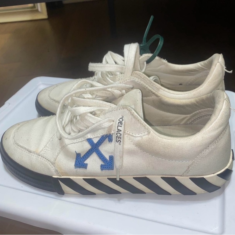 Off-White Cream and Blue Arrow Sneakers